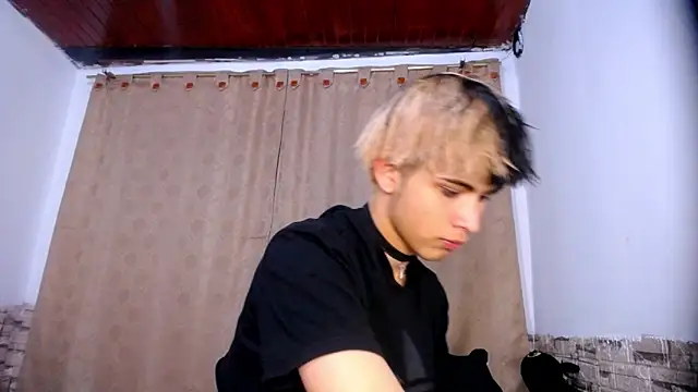 DaraKat18 online show from March 7, 11:35 pm