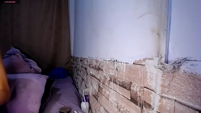 DaraKat18 online show from April 1, 1:06 am