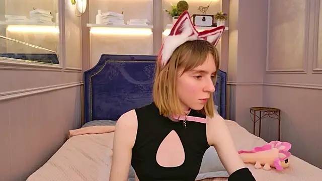 Beverly Gomes online show from March 18, 3:59 pm