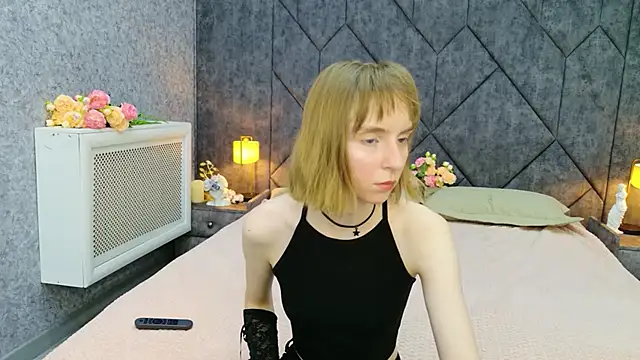 Snapshot of Beverly_Gomes chatting on July 3, 3:18 pm Beverly Gomes online show from July 3, 3:18 pm