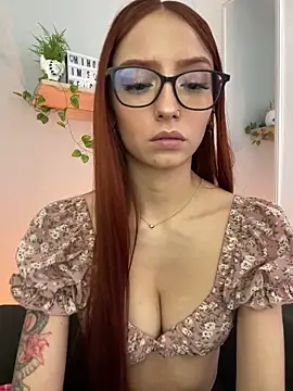 Snapshot of Im_sofiaa chatting on October 1, 7:53 pm Im sofiaa online show from October 1, 7:53 pm