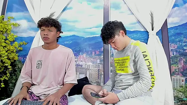 SluttyBoyDuo online show from October 5, 6:56 am