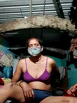 CUTE-004 online show from October 26, 3:18 pm