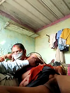 CUTE-004 online show from February 13, 10:33 am