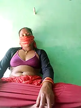 CUTE-004 online show from March 11, 9:26 am