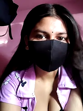 Snapshot of Janvi_Jaitly chatting on June 11, 1:27 am Janvi Jaitly online show from June 11, 1:27 am