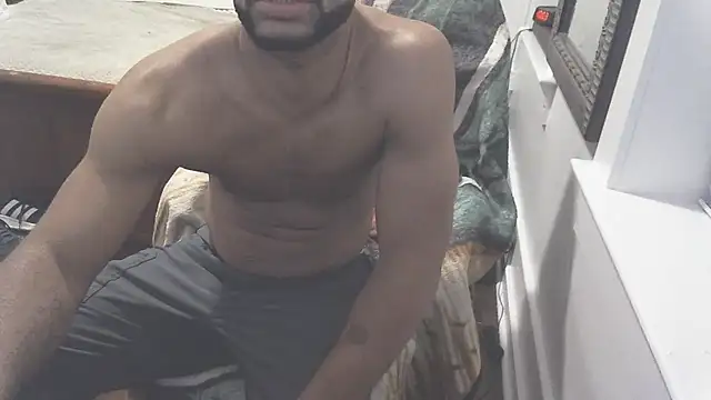 Snapshot of kingtaydo chatting on November 27, 2:57 am kingtaydo online show from November 27, 2:57 am