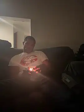 Snapshot of kingtaydo chatting on February 3, 5:49 am kingtaydo online show from February 3, 5:49 am