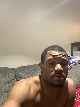 Snapshot of kingtaydo chatting on February 9, 7:12 am kingtaydo online show from February 9, 7:12 am