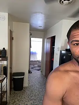 Snapshot of kingtaydo chatting on March 1, 5:04 pm kingtaydo online show from March 1, 5:04 pm