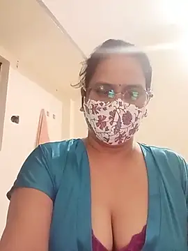 Snapshot of Your-vipasha chatting on July 12, 8:33 pm Your-vipasha online show from July 12, 8:33 pm