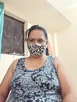 Snapshot of Your-vipasha chatting on August 3, 5:38 pm Your-vipasha online show from August 3, 5:38 pm