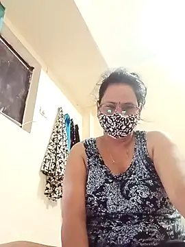 Snapshot of Your-vipasha chatting on August 4, 5:43 am Your-vipasha online show from August 4, 5:43 am