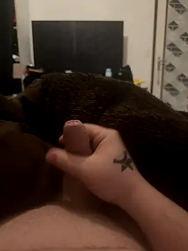 Snapshot of Badking9377 chatting on November 20, 8:36 am Badking9377 online show from November 20, 8:36 am