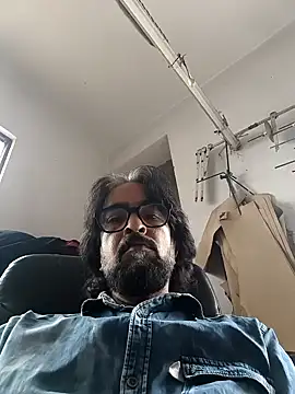 Snapshot of malhotra21 chatting on October 29, 9:55 am malhotra21 online show from October 29, 9:55 am