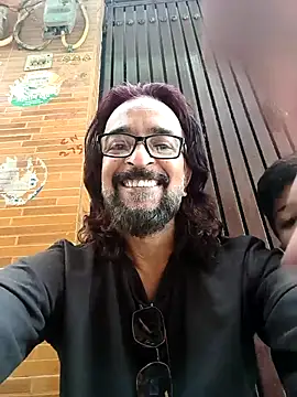 malhotra21 online show from April 11, 7:45 am