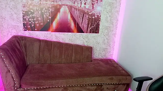 Ariannaa m online show from November 28, 3:31 am