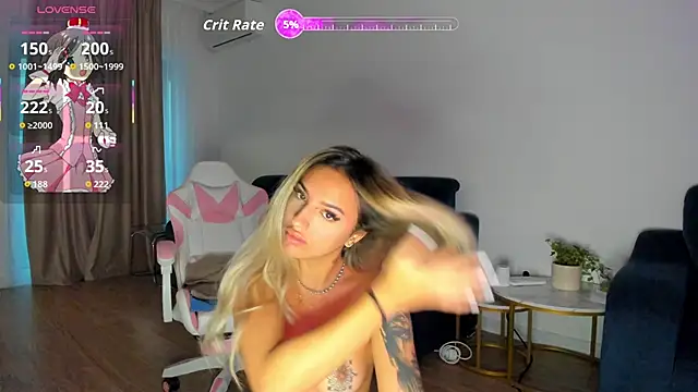 Snapshot of Anya_Belle chatting on December 15, 5:55 am Anya Belle online show from December 15, 5:55 am