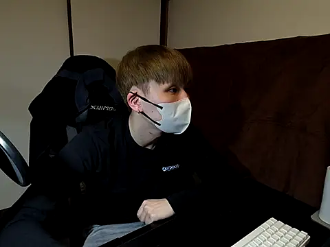 yuton 2525 online show from April 12, 9:03 am