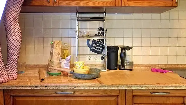 KandraCruser online show from April 5, 9:01 pm