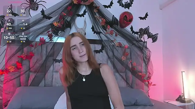 Snapshot of Isa_blue14 chatting on October 20, 8:42 pm Isa blue14 online show from October 20, 8:42 pm
