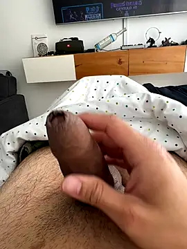 andres52720 online show from September 24, 6:44 pm