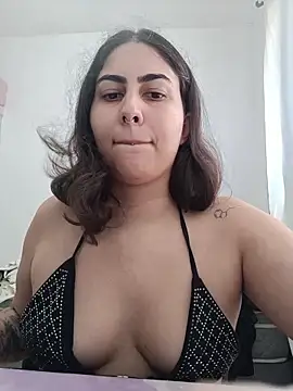 ApenasLys online show from April 26, 2:04 pm