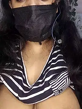 Snapshot of aliyaa9900 chatting on October 15, 6:52 pm aliyaa9900 online show from October 15, 6:52 pm