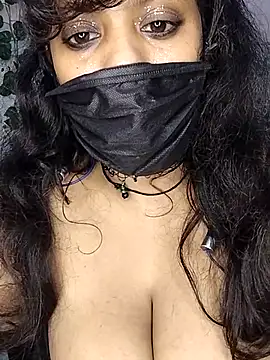 Snapshot of aliyaa9900 chatting on November 3, 11:15 pm aliyaa9900 online show from November 3, 11:15 pm