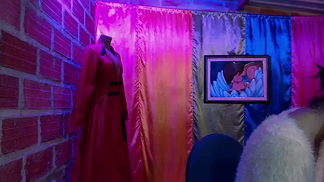 Moira-Hot online show from October 31, 7:09 am