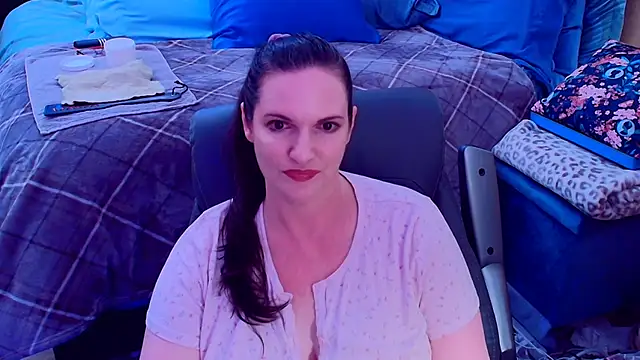 ninajaymes online show from July 25, 10:18 pm