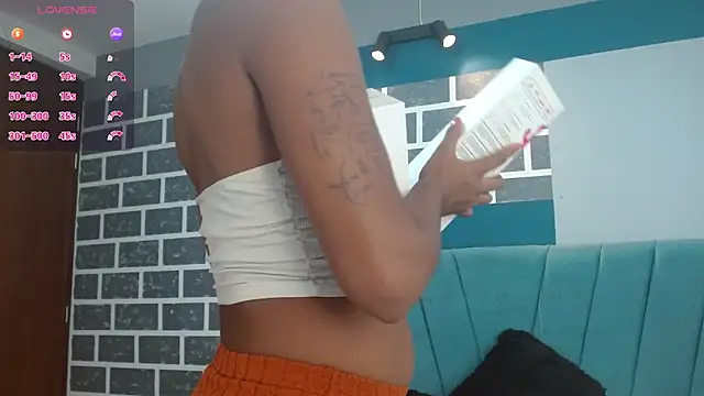 Chloe Brown3 online show from November 14, 5:44 pm