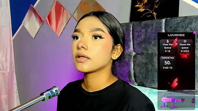 Snapshot of lau-hot chatting on October 22, 7:35 pm lau-hot online show from October 22, 7:35 pm