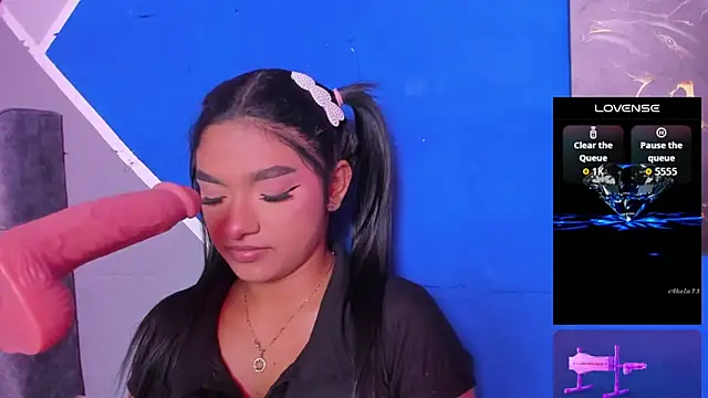 lau-hot online show from February 14, 9:00 pm