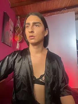 Snapshot of lola_diez chatting on October 14, 7:25 pm lola diez online show from October 14, 7:25 pm