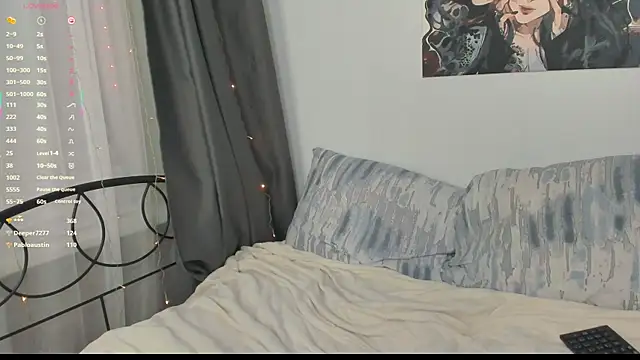 Snapshot of cutieskygirl_ chatting on September 23, 7:17 pm cutieskygirl online show from September 23, 7:17 pm