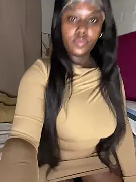 Snapshot of QUEEN_NOBUHLE_777 chatting on July 5, 7:43 pm QUEEN NOBUHLE 777 online show from July 5, 7:43 pm