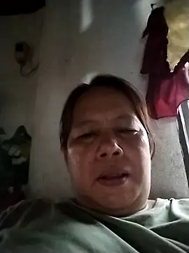 Snapshot of Babyangel6910 chatting on October 28, 9:13 am Babyangel6910 online show from October 28, 9:13 am