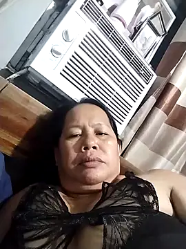 Snapshot of Babyangel6910 chatting on November 1, 11:45 am Babyangel6910 online show from November 1, 11:45 am