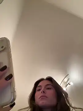 SophiiaStarr online show from December 16, 7:19 pm