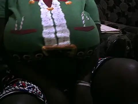 Snapshot of HornyDrop chatting on October 13, 4:12 am HornyDrop online show from October 13, 4:12 am