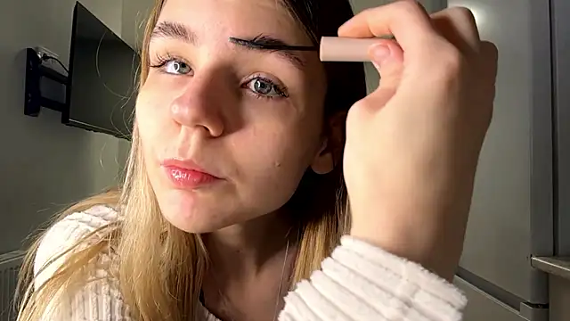 Snapshot of Denni_Spilber chatting on March 1, 5:04 pm Denni Spilber online show from March 1, 5:04 pm