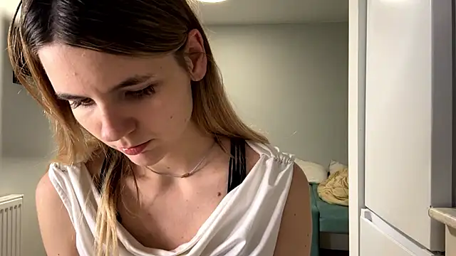 Snapshot of Denni_Spilber chatting on March 2, 4:47 pm Denni Spilber online show from March 2, 4:47 pm