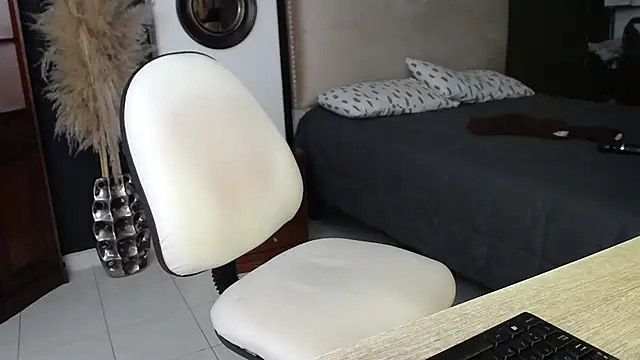 sheryl jones online show from April 14, 1:06 pm