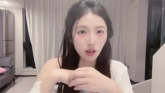 Snapshot of ZhaoZhao-ZM chatting on November 20, 1:55 pm ZhaoZhao-ZM online show from November 20, 1:55 pm