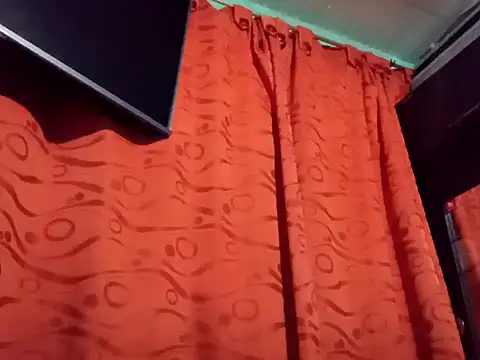 True Di online show from September 21, 1:07 am