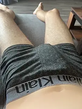 horny boy q online show from July 17, 12:01 pm