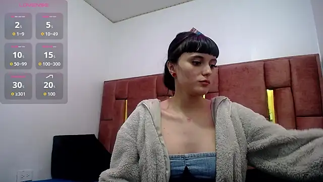 XBODTRIIPX online show from February 23, 12:09 am