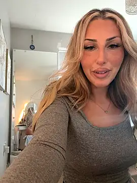 HeidiMae online show from October 27, 2:21 pm