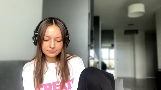 SoulHiperAgne  online show from September 18, 9:44 am